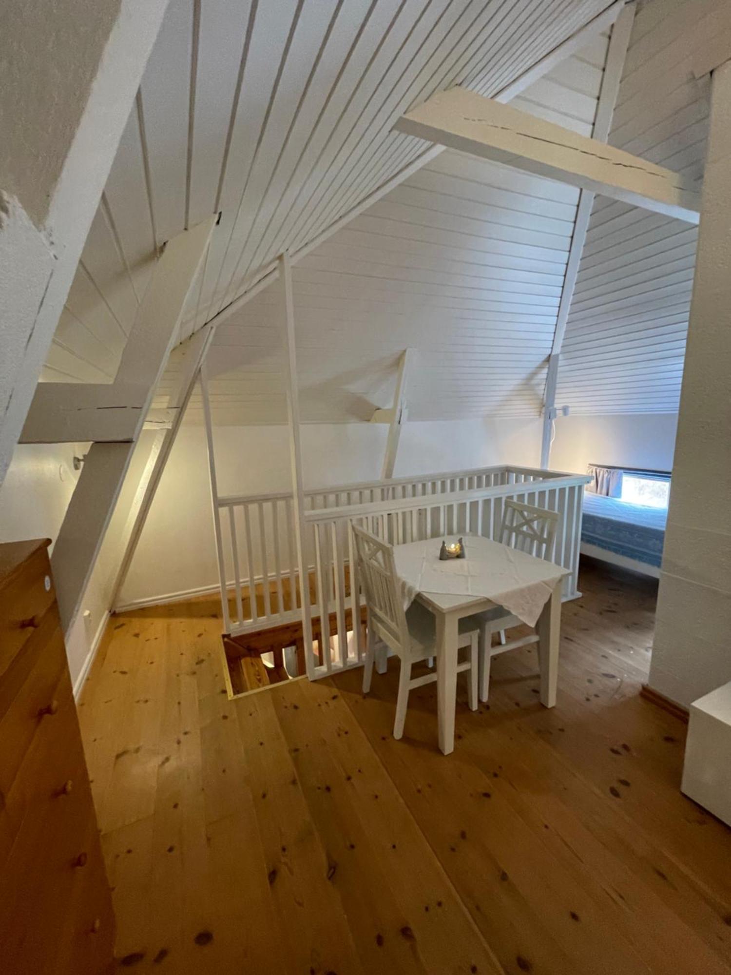 Lilla Saturnus Vila Ljungskile Exterior foto